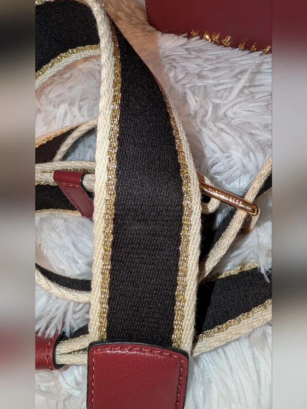 Marc Jacobs The Leather Bucket Bag with Detachable Strap Burgundy EUC - Picture 7 of 15
